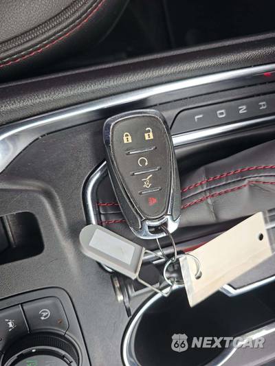 2023 Chevrolet Traverse RS 2LT - zdjęcie 8 z 35 - miniatura
