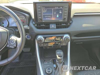 2022 Toyota RAV4 Hybrid XLE - zdjęcie 10 z 22 - miniatura