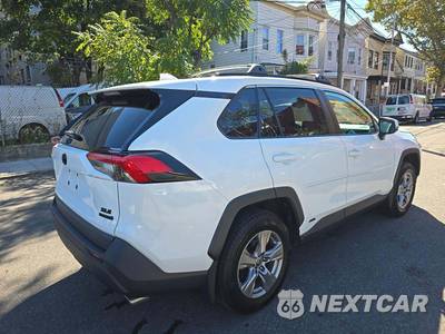 2022 Toyota RAV4 Hybrid XLE - zdjęcie 3 z 22 - miniatura