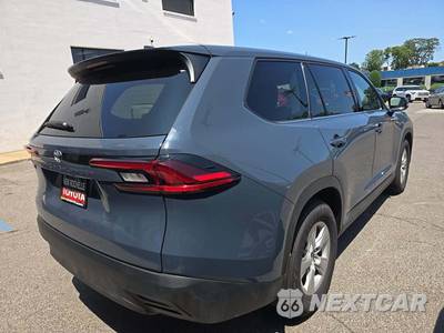 2026 Toyota Grand Highlander LE - zdjęcie 3 z 23 - miniatura
