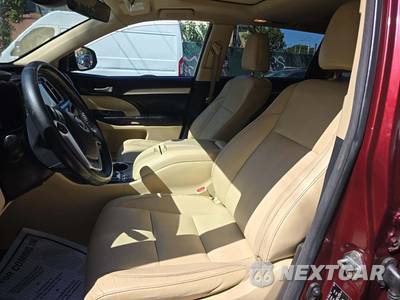 2017 Toyota Highlander XLE - zdjęcie 6 z 29 - miniatura