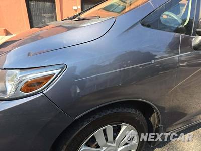 2015 Honda Fit LX - zdjęcie 23 z 29 - miniatura