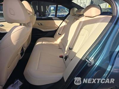 2020 BMW 3 Series Sedan 330i xDrive - zdjęcie 13 z 25 - miniatura