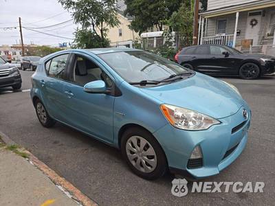 2014 Toyota Prius c One - zdjęcie 4 z 31 - miniatura