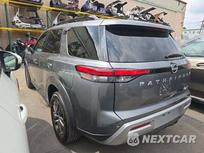 2025 Nissan Pathfinder SV - zdjęcie 2 z 25 - miniatura