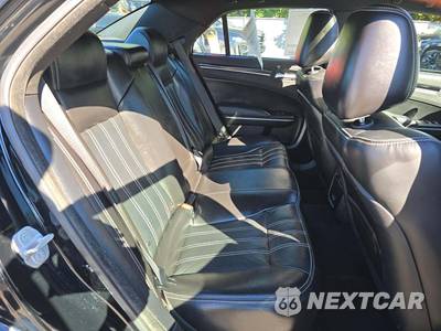 2022 Chrysler 300S - zdjęcie 16 z 35 - miniatura