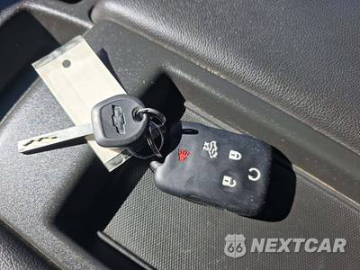 2020 Chevrolet Silverado 1500 Custom Crew Cab Short Bed 1CX - zdjęcie 8 z 27 - miniatura