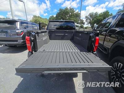 2025 Toyota Tacoma SR Crew Cab Medium Bed - zdjęcie 14 z 20 - miniatura