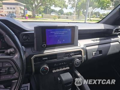 2025 Toyota Tacoma SR Crew Cab Medium Bed - zdjęcie 10 z 20 - miniatura