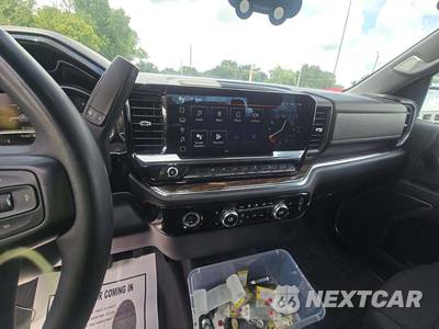 2024 GMC Sierra 1500 Elevation Crew Cab Short Bed - zdjęcie 10 z 20 - miniatura