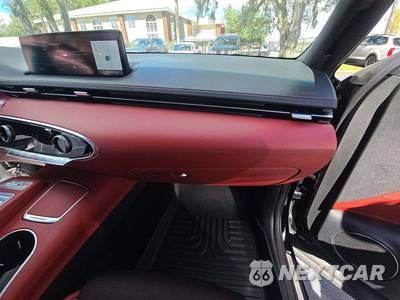 2023 Genesis GV70 2.5T - zdjęcie 19 z 20 - miniatura