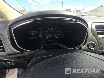 2017 Ford Fusion Titanium - zdjęcie 9 z 28 - miniatura