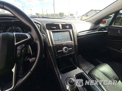 2017 Ford Fusion Titanium - zdjęcie 10 z 28 - miniatura