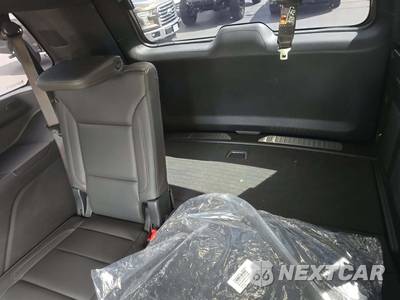 2025 Chevrolet Tahoe High Country 3LZ - zdjęcie 11 z 18 - miniatura
