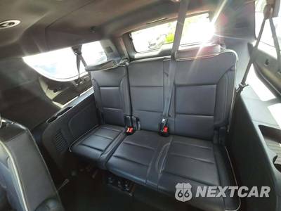2022 Chevrolet Suburban Premier 1LZ - zdjęcie 14 z 21 - miniatura