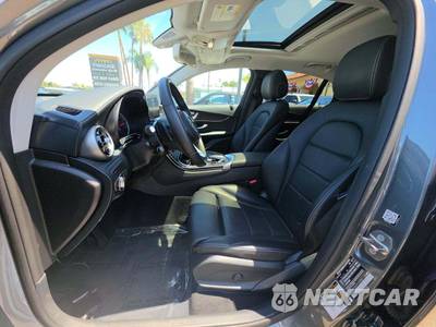 2017 Mercedes-Benz GLC 300 4MATIC - zdjęcie 6 z 30 - miniatura