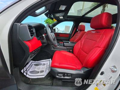 2026 Toyota Tundra i-FORCE MAX TRD Pro Crew Cab Short Bed - zdjęcie 6 z 27 - miniatura