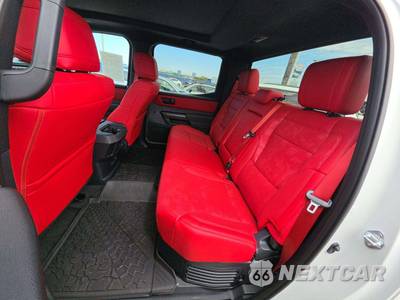 2026 Toyota Tundra i-FORCE MAX TRD Pro Crew Cab Short Bed - zdjęcie 13 z 27 - miniatura