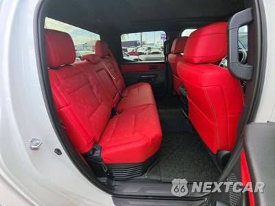 2026 Toyota Tundra i-FORCE MAX TRD Pro Crew Cab Short Bed - zdjęcie 16 z 27 - miniatura
