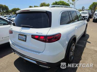 2025 Mercedes-Benz GLS 450 4MATIC - zdjęcie 3 z 28 - miniatura