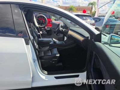 2021 Tesla Model Y Long Range - zdjęcie 19 z 24 - miniatura