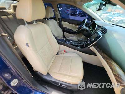 2016 Nissan Maxima 3.5 Platinum - zdjęcie 18 z 31 - miniatura