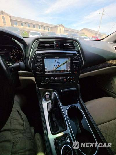 2016 Nissan Maxima 3.5 Platinum - zdjęcie 10 z 31 - miniatura