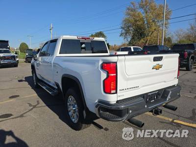 2025 Chevrolet Silverado 2500HD LTZ Crew Cab Medium Bed 1LZ - zdjęcie 2 z 24 - miniatura
