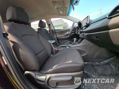 2018 Hyundai Elantra GT Hatchback - zdjęcie 18 z 22 - miniatura