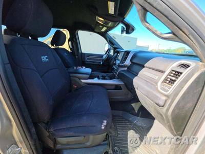 2022 Ram 2500 Big Horn Crew Cab Medium Bed - zdjęcie 18 z 25 - miniatura