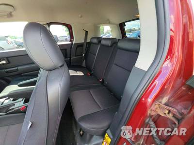 2010 Toyota FJ Cruiser w/Rear Doors - zdjęcie 13 z 24 - miniatura