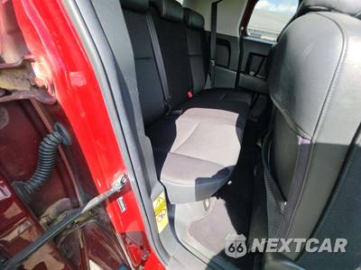 2010 Toyota FJ Cruiser w/Rear Doors - zdjęcie 16 z 24 - miniatura