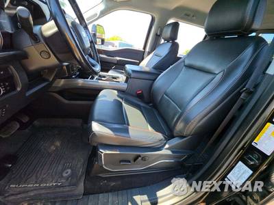 2023 Ford Super Duty F-350 Lariat Crew Cab Long Bed - zdjęcie 6 z 23 - miniatura