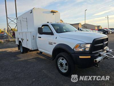 2016 Ram 4500 Cab Chassis Tradesman Regular Cab DRW - zdjęcie 4 z 26 - miniatura