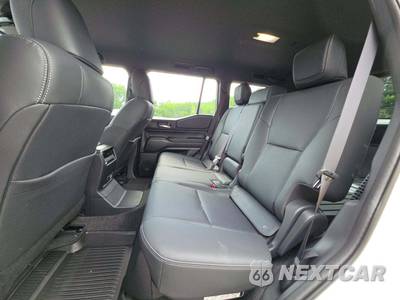 2026 Toyota Land Cruiser - zdjęcie 13 z 20 - miniatura