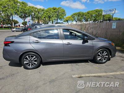 2021 Nissan Versa SV - zdjęcie 4 z 28 - miniatura