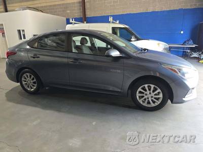 2020 Hyundai Accent SE - zdjęcie 4 z 23 - miniatura