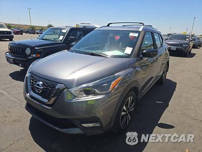 2019 Nissan Kicks SR - zdjęcie 1 z 31 - miniatura