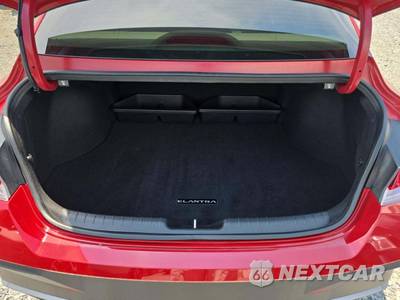 2025 Hyundai Elantra SE - zdjęcie 14 z 24 - miniatura