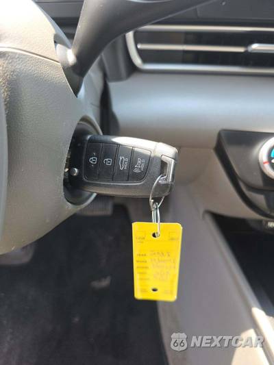 2025 Hyundai Elantra SE - zdjęcie 8 z 24 - miniatura