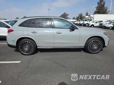 2025 Mercedes-Benz GLC 350e - zdjęcie 4 z 20 - miniatura