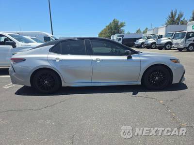 2023 Toyota Camry XSE - zdjęcie 4 z 25 - miniatura