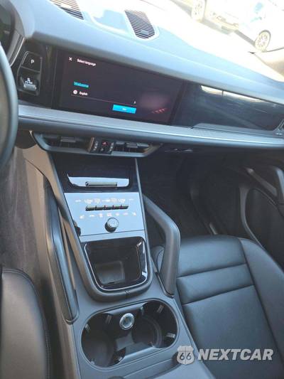2025 Porsche Cayenne - zdjęcie 7 z 20 - miniatura