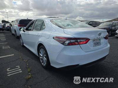 2022 Toyota Camry LE - zdjęcie 2 z 22 - miniatura