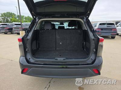 2023 Toyota Highlander XLE - zdjęcie 12 z 22 - miniatura