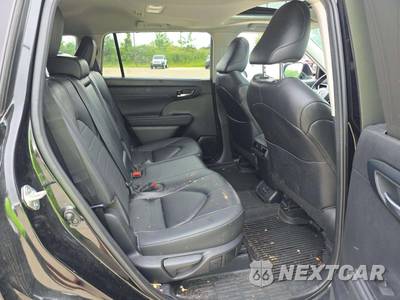 2023 Toyota Highlander XLE - zdjęcie 14 z 22 - miniatura
