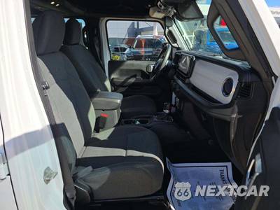 2024 Jeep Wrangler 4xe 4 Door Sahara - zdjęcie 18 z 22 - miniatura