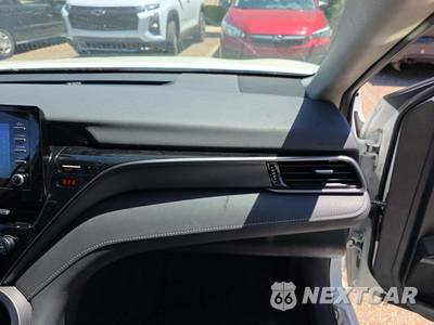 2024 Toyota Camry SE - zdjęcie 16 z 17 - miniatura