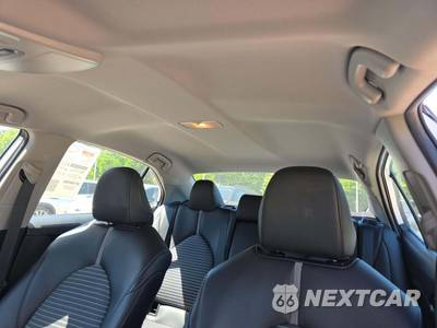 2024 Toyota Camry SE - zdjęcie 8 z 17 - miniatura