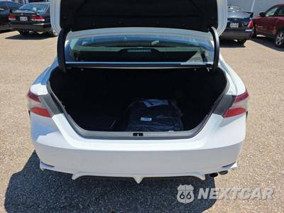 2024 Toyota Camry SE - zdjęcie 11 z 17 - miniatura